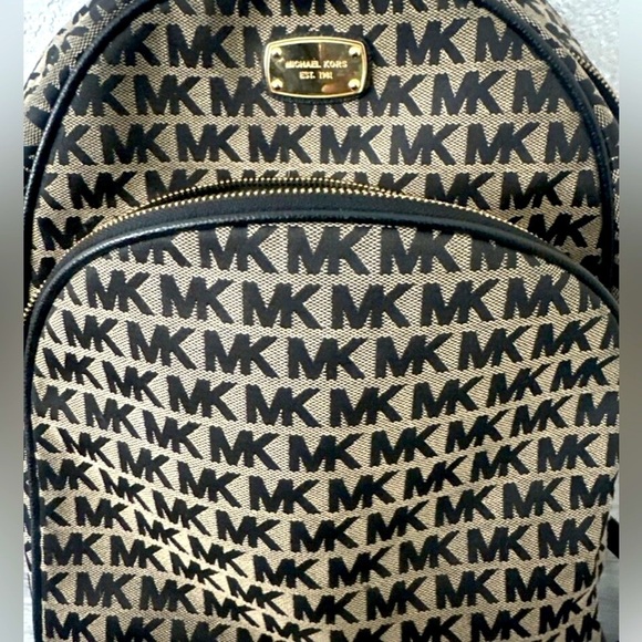 Michael Kors Black Jaquard Signature Canvas with Leather Straps Abbey Backpack main image 15